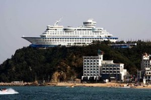 Korea-Gangneung-Jeongdongjin-Sun_Cruise_Hotel-01