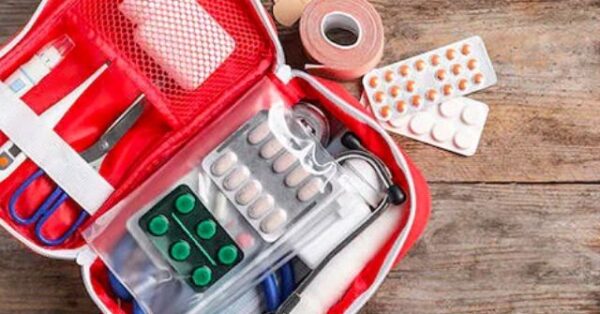 what are 10 items in a first aid kit