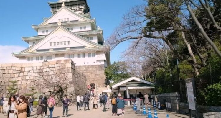 things to do near osaka castle tickets