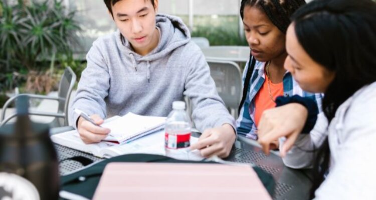 Student discounts in Asia