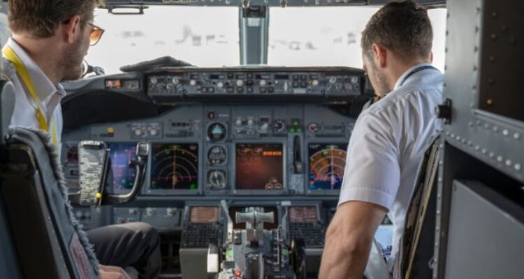 airplane cockpit pictures