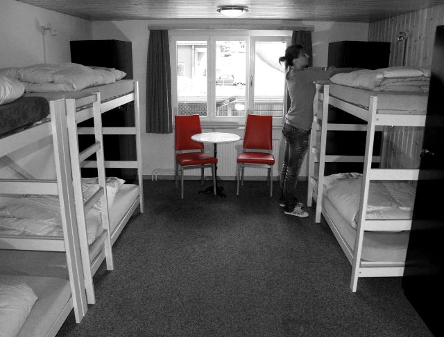 Backpacker’s Survival Guide to Paharganj New Delhi: From Hostel Life to KFC India Review