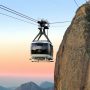 A Female Tourist was Trapped in a Cable Car!
