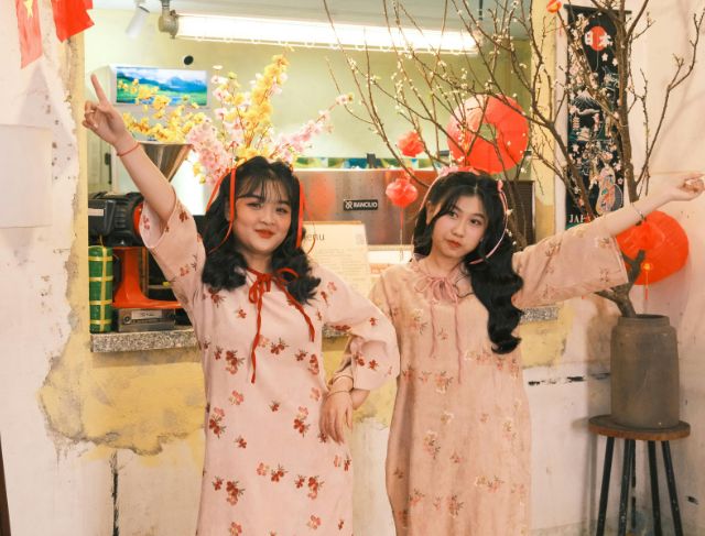 Chinese Tourists Flock to Thailand and Russia During Chinese New Year Holidays