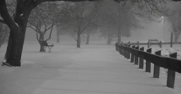 Japan Hit by Snowstorms, Residents and Tourists Urged to Be Careful