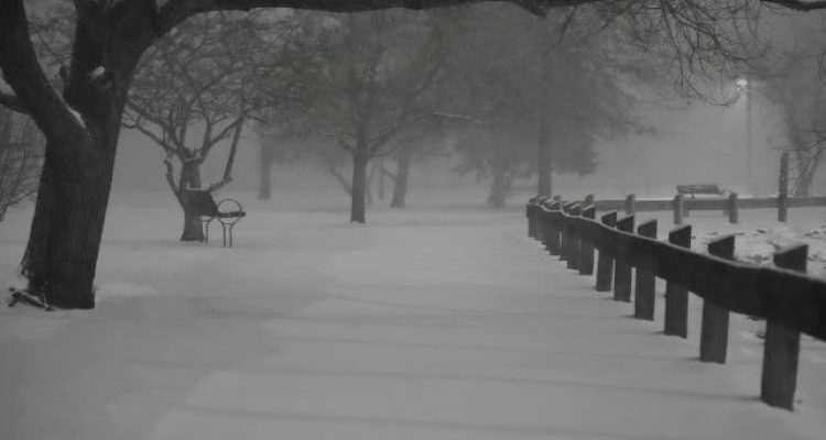 Japan Hit by Snowstorms, Residents and Tourists Urged to Be Careful