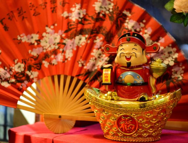 Japan Records Mass Hotel Cancellations During Lunar New Year