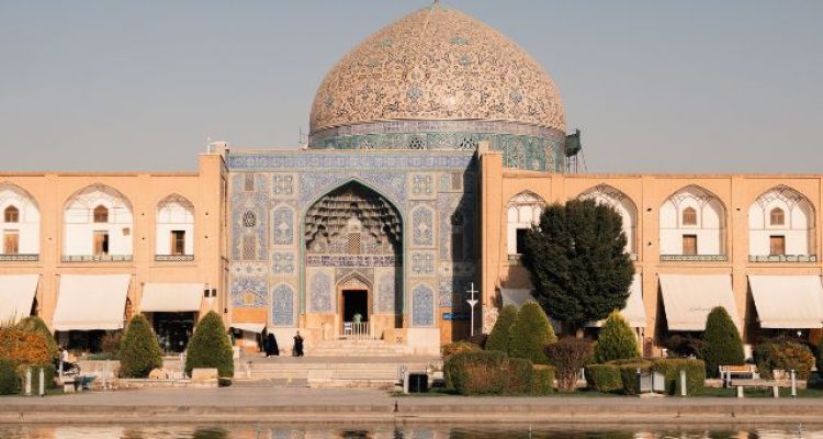 A Look at Iran's Role in the Silk Road Connecting East and West