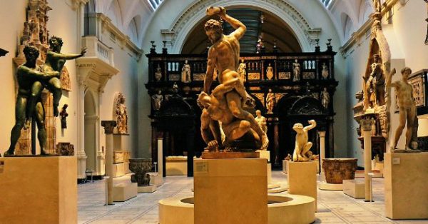 The Story of the Museum Staff Who Stole 300 Works of Art