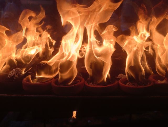 This Flight Catches Fire Due to Vaping!