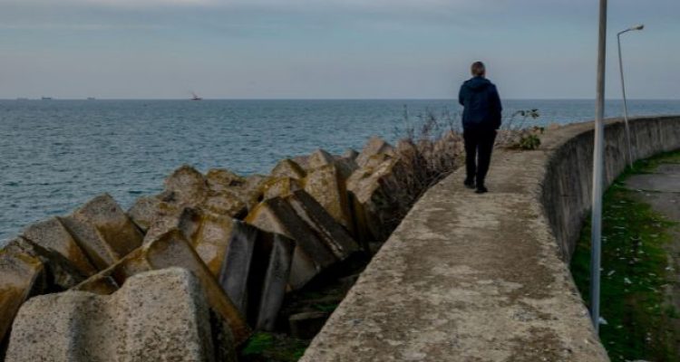 3 Countries That Have Giant Sea Walls to Prevent Sinking