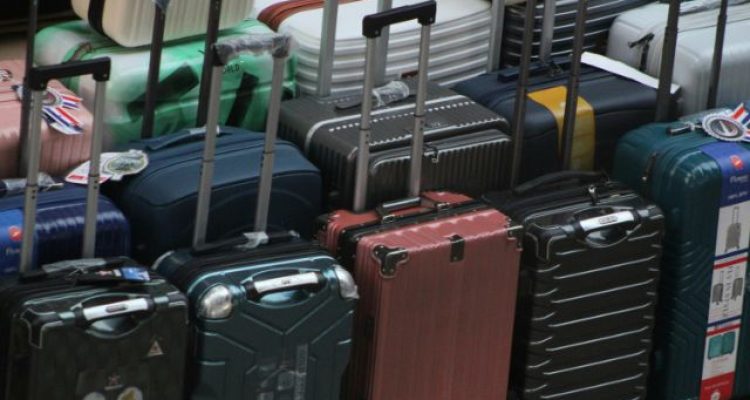 Smart Ways to Get Your Luggage First at Baggage Claim