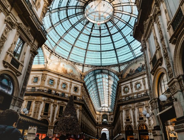 A Lucky Tourist Ritual Is Slowly Destroying One of Milan’s Most Famous Landmarks