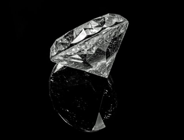 Diamond Theft in Singapore Ends in Prison