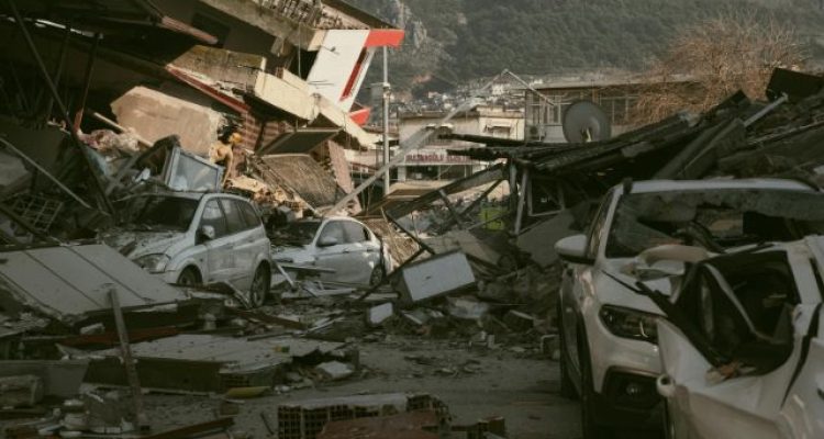 Labuan Bajo Hit by 7.7-Magnitude Earthquake, Several Hotels Report Damage