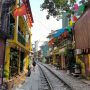 Tourist's Phone Gets Hit by Train While Filming at Hanoi Train Street