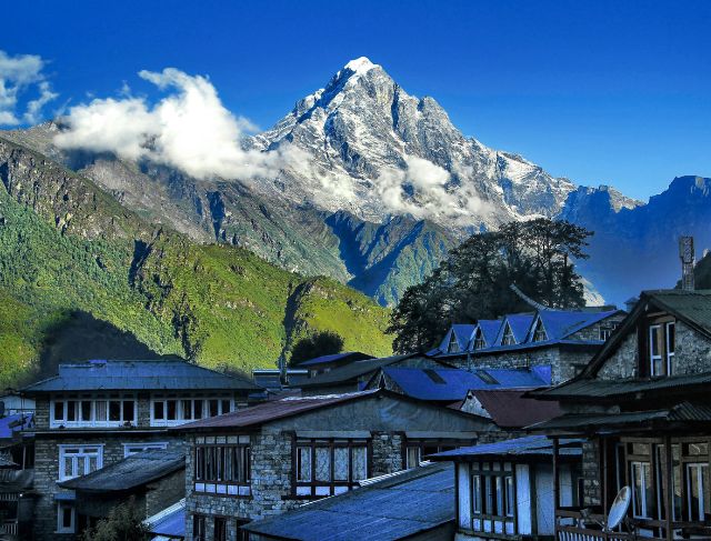 Missing Tourists in Nepal Begin Making Contact After Deadly Floods