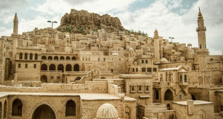South Korean Tourist Converts to Islam During Visit to Historic Turkish City